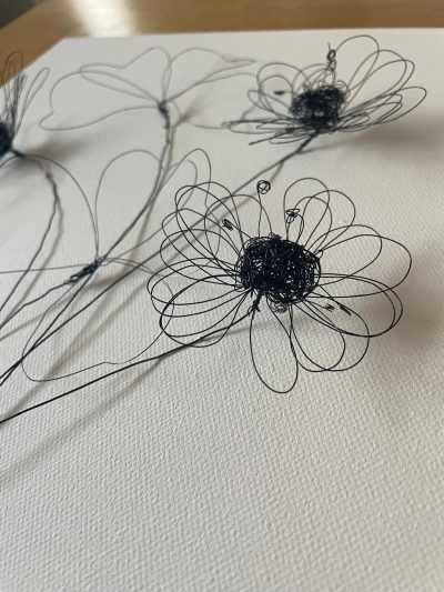 Bilderausstellung EVELINE HERI 'Kunst aus Draht - mit Liebe geformt' 