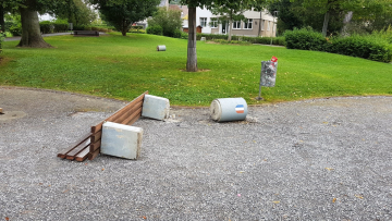 Vandalismus im Gemeindepark